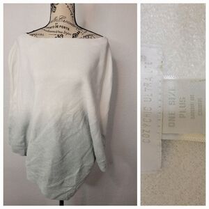 Barefoot dreams OS Plus Poncho Ocean Breeze Cozychic Ultra Lite